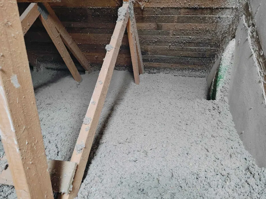 Wdmuchiwanie wełny celulozy styropianu izolacja ocieplanie naprawa