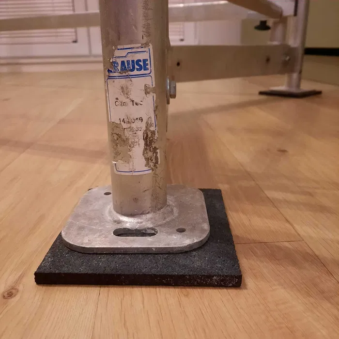 RUSZTOWANIE aluminiowe na schody 5m robocze ze spocznikiem zabiegiem