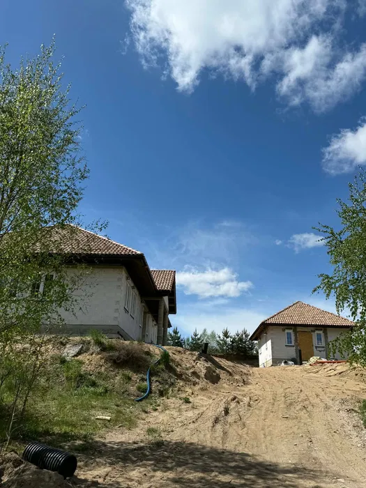 Domy: 160 m i 60 m w Głęboczku ( powiat drawski)