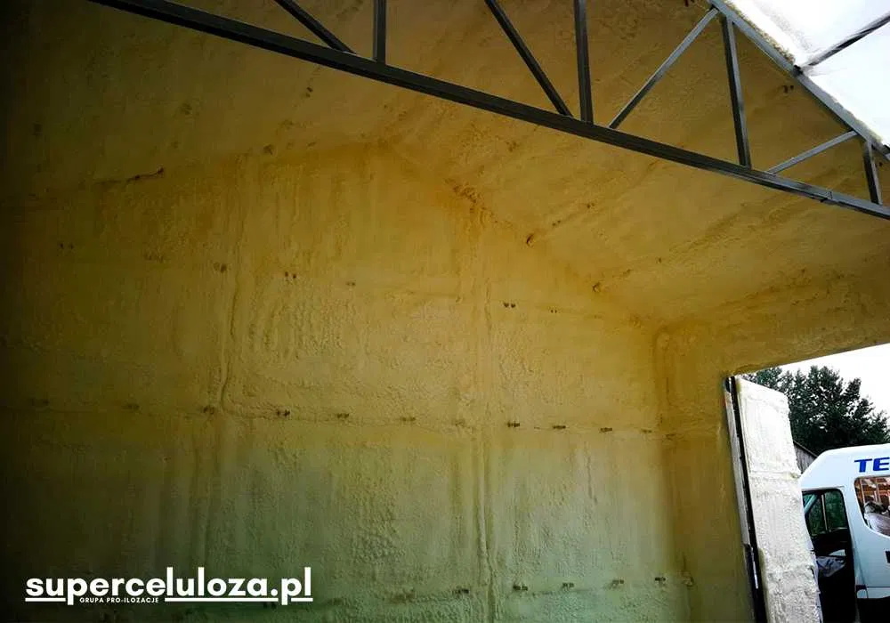 Izolacja celulozą | Naprawa dachu po kunie | CELULOZA | Termowizja