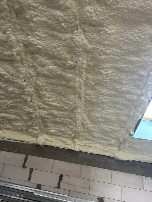 Ocieplanie poddasza pianą pur