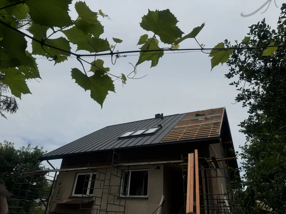 Dekarstwo usługi dekarskie i ciesielskie.