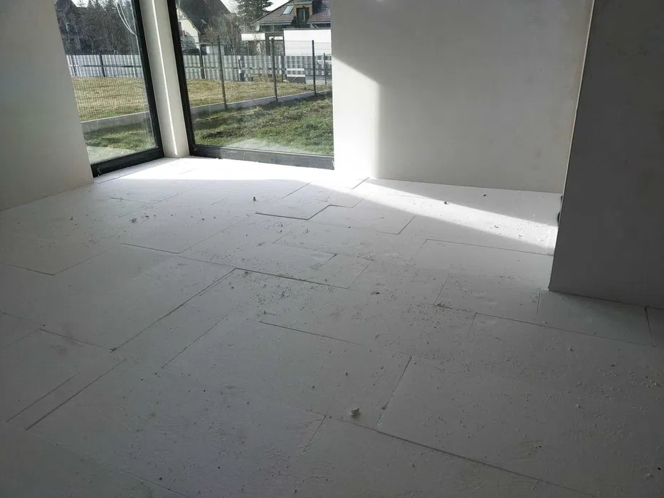 wylewki maszynowe mixokretem, układanie styropianu pod wylewki