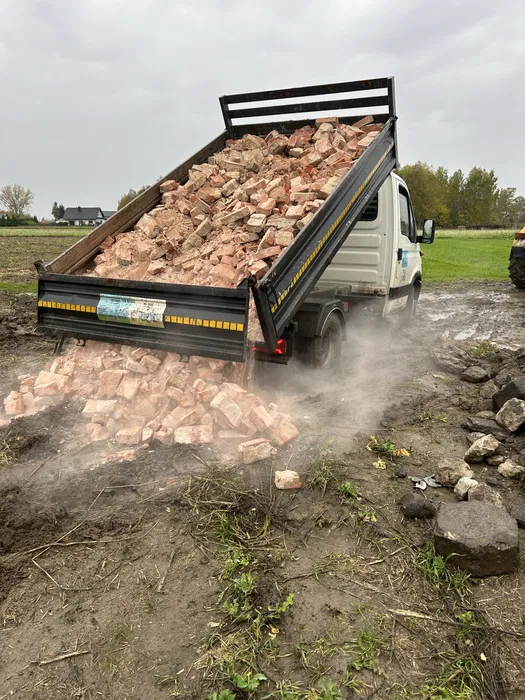 wiercenie w betonie wycinanie otworów pod drzwi montaż nadproży kucie