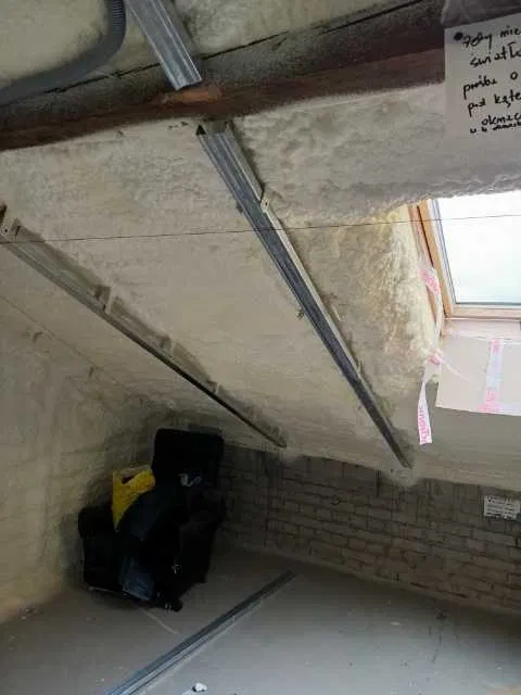 Wylewki maszynowe PIANA PUR agregatem mixokret betonowe Skierniewice