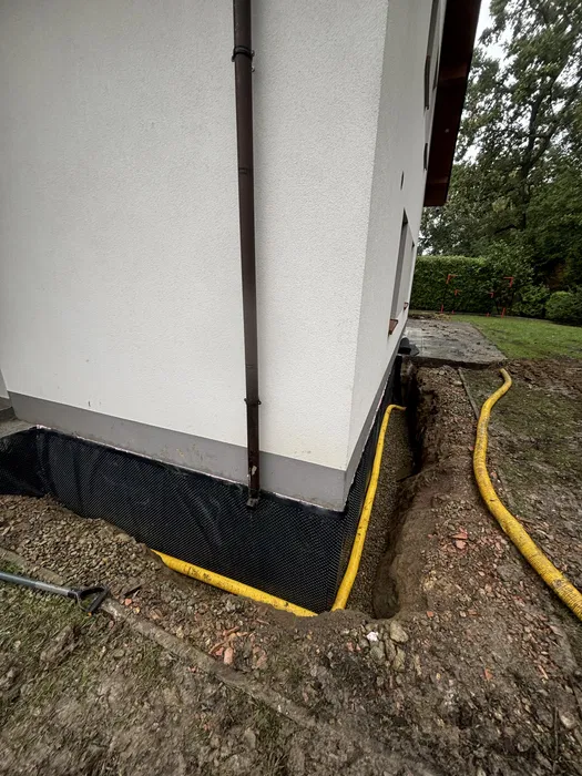 Drenaże opaski domu ocieplenie fundamentow kanalizacje deszczowe ryny