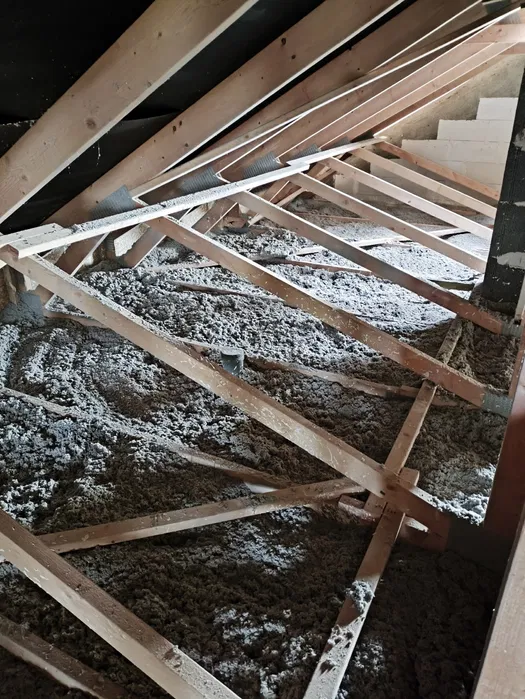 Ocieplenia metodą wdmuchiwania CELULOZA WEŁNA