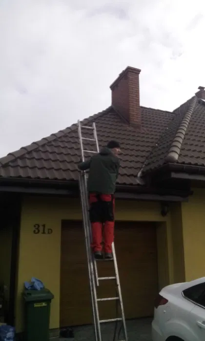 Dekarz,naprawy,dekarskie,rynny,usługi,papa,okna dachowe.śniegołapy.