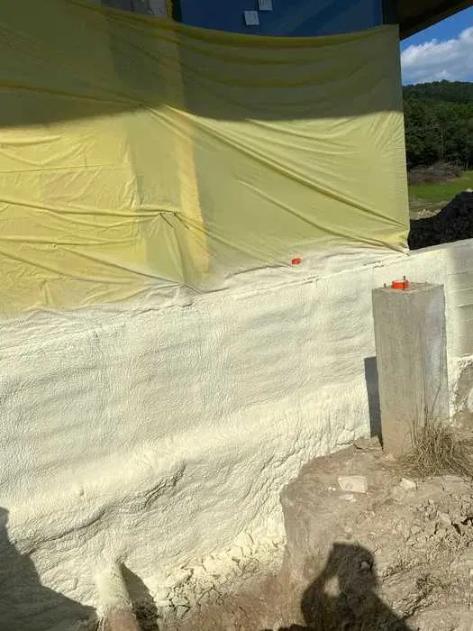 Ocieplenie I Hydroizolacja fundamentów Piana zamkniętokomórkową