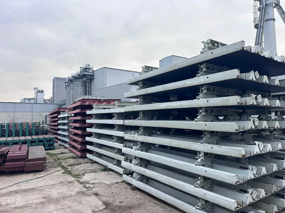 Szalunki cylindryczne łukowe radialne do zbiorników okrągłech.