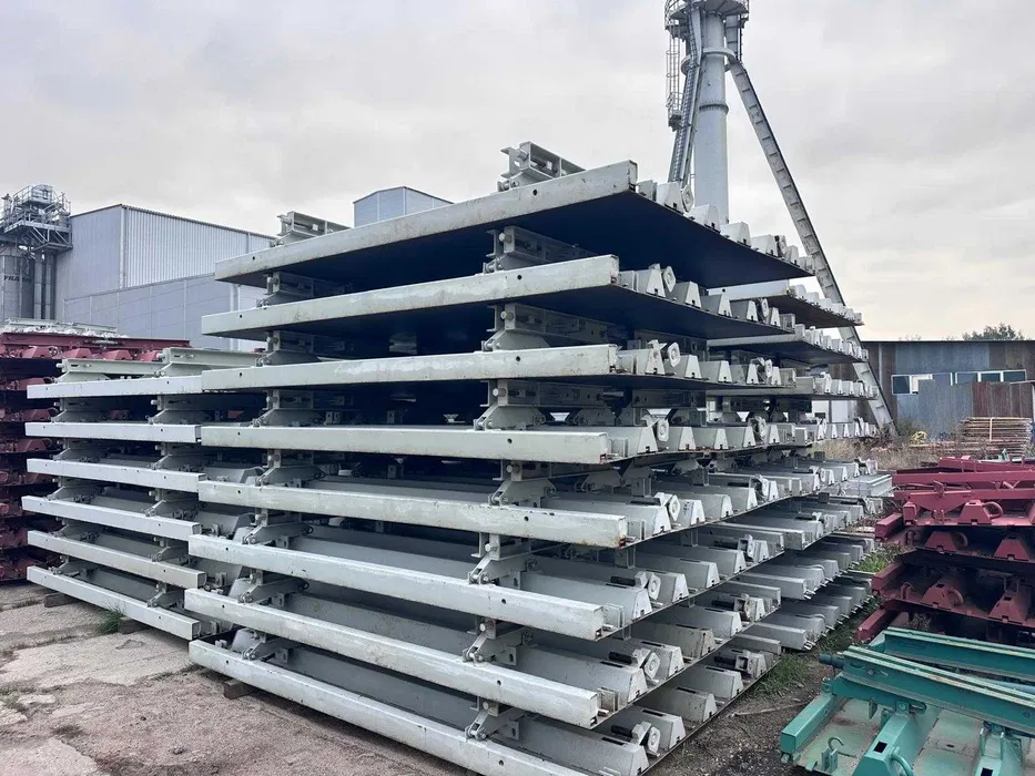 Szalunki cylindryczne łukowe radialne do zbiorników okrągłech.