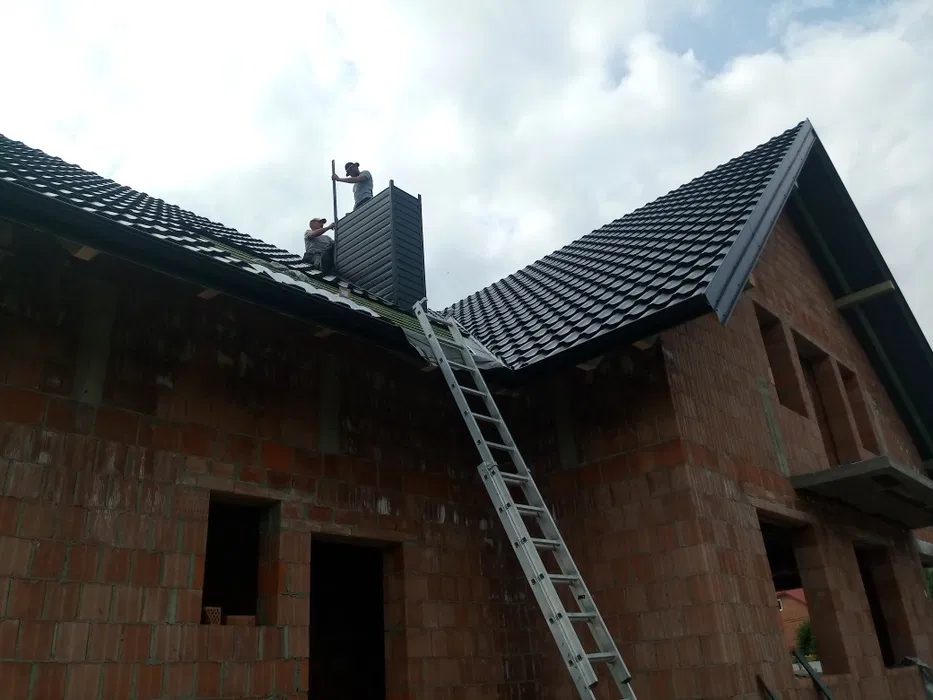 Dachy Sprzedaż Montaż, Tartak, Akcesoria Dekarskie