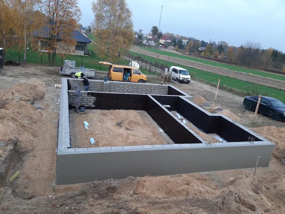 Budowa domów usługi murarskie hale obory kurniki