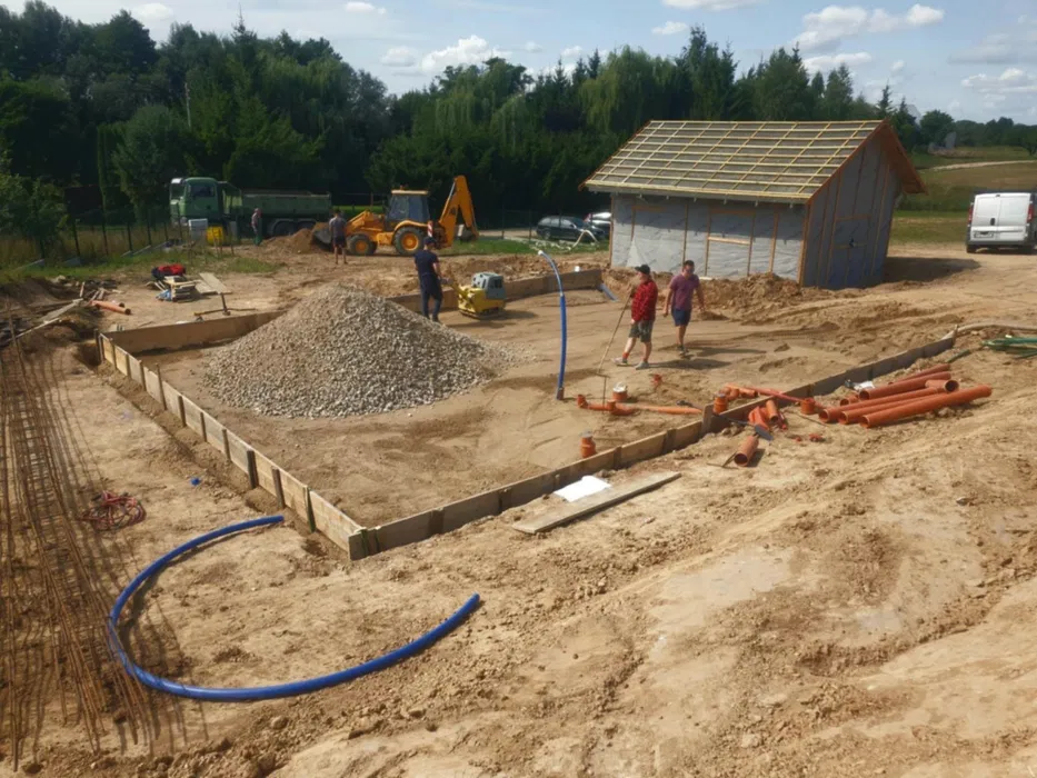 Płyty fundamentowe, pokrycia dachowe, obory, chlewnie, budowa domów,