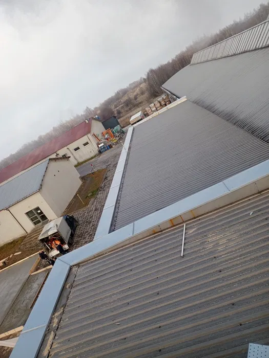 Uslugi dekarskie, blacharskie, naprawa budowa dachów obróbki kominów