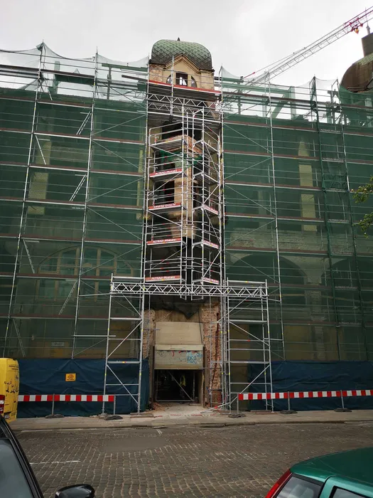 Rusztowanie elewacyjne - wynajem, montaż, demontaż, transport