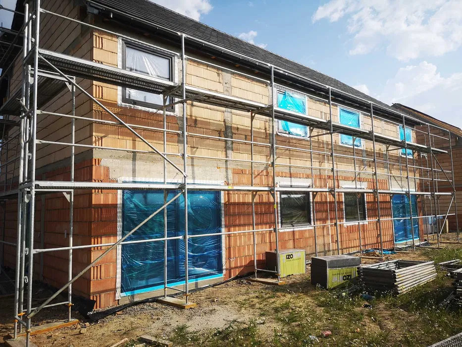 Rusztowanie elewacyjne - wynajem, montaż, demontaż, transport