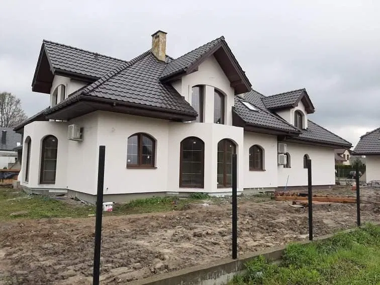 Elewacja ,docieplenia ,podbitka ,drobne remonty .Wolny terminy