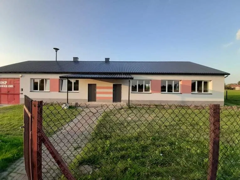 Elewacja ,docieplenia ,podbitka ,drobne remonty .Wolny terminy