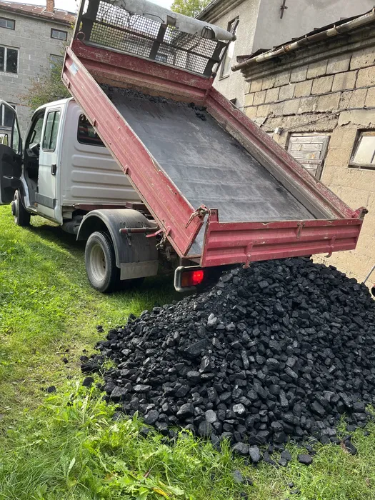 Piach, ziemia ogrodowa, kruszywo, żwir, szlaka