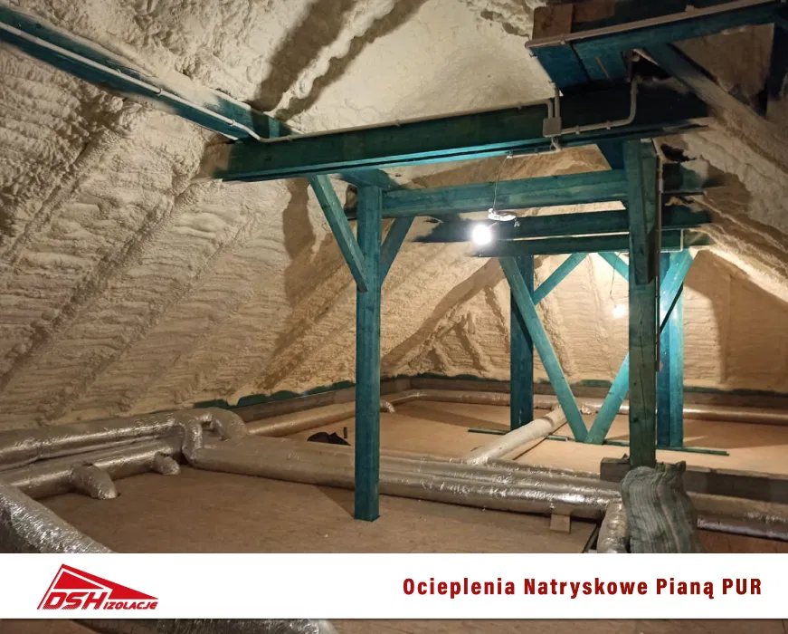 Ocieplanie pianą PUR, Ocieplenie poddasza, Ocieplanie pianka PUR