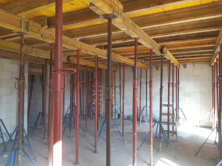 Wynajem szalunków stropowych , stemple metalowe Najtaniej !