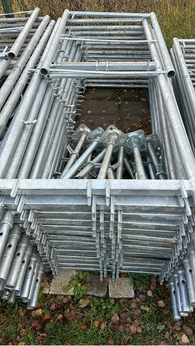 Rusztowania. Wynajem Rybnik. Cena za 100m² doba.