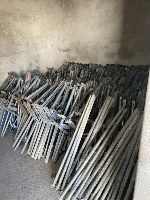 Wynajem stempli metalowych od 20 gr/szt doki korony trójnogi płyty