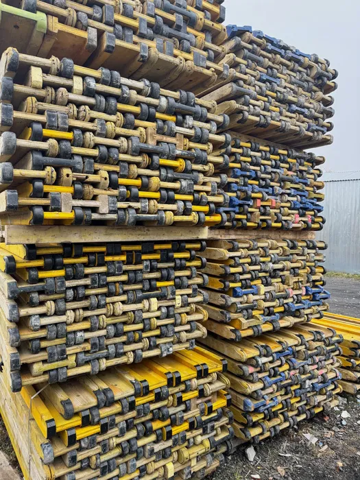 Wypożyczalnia szalunków wynajem szalunków szalunki stemple