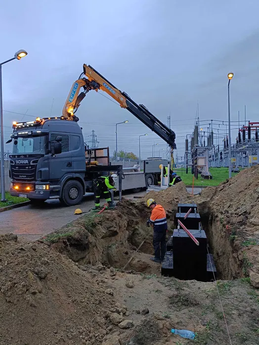 Usługa transportowa Usługa HDS Przewóz kontenerów dźwig hydrauliczny