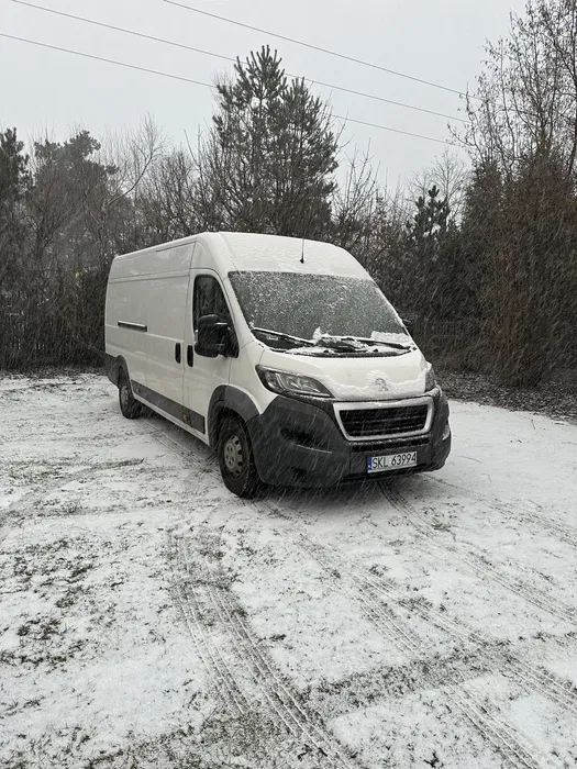 Wynajem rusztowań elewacyjne plettac