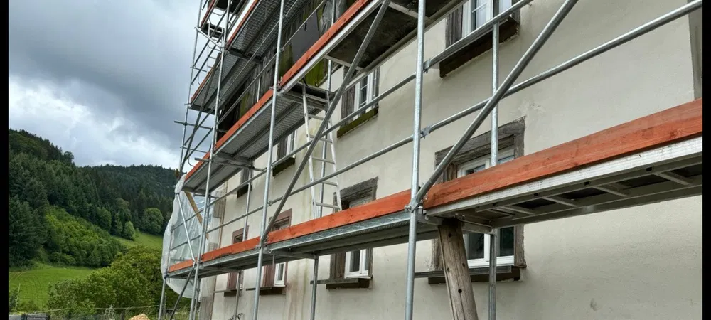 Renowacja Stropów Drewnianych Tynki maszynowe. Frezowanie betonu. Pos