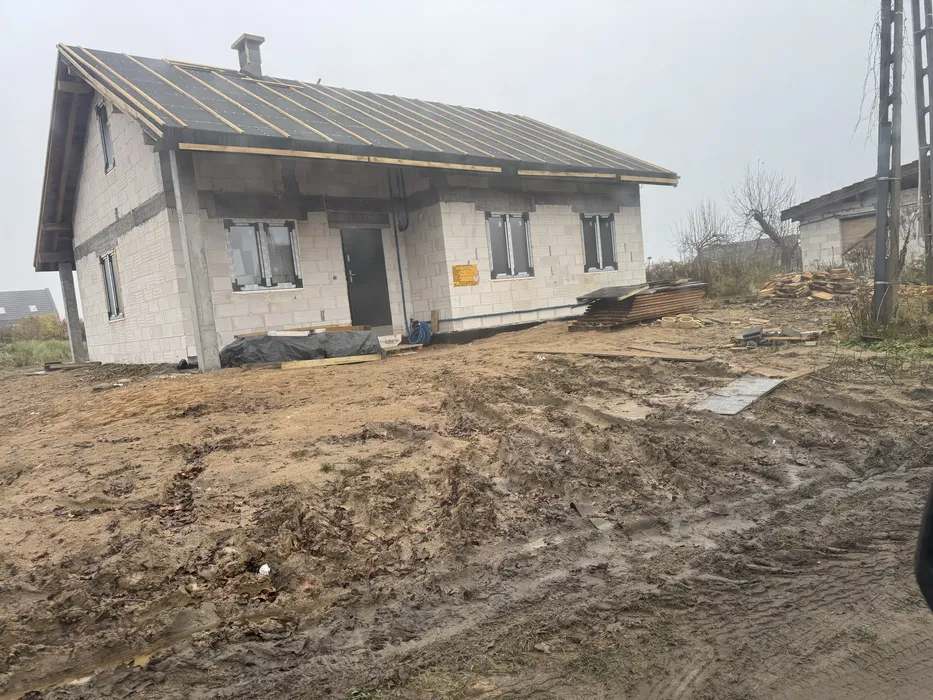 Stan surowy,budowa domow,murowanie,szalowanie,zbrojenia
