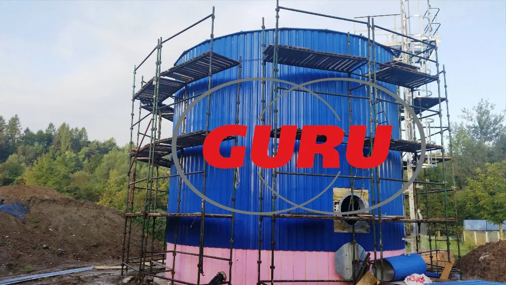 GURU. Wynajem rusztowań elewacyjnych.