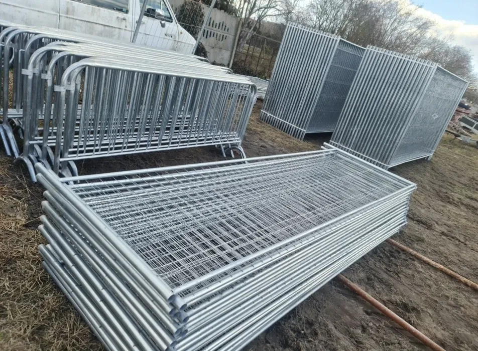 WYNAJEM ogrodzenia tymczasowe , budowlane i barierek sceniczne