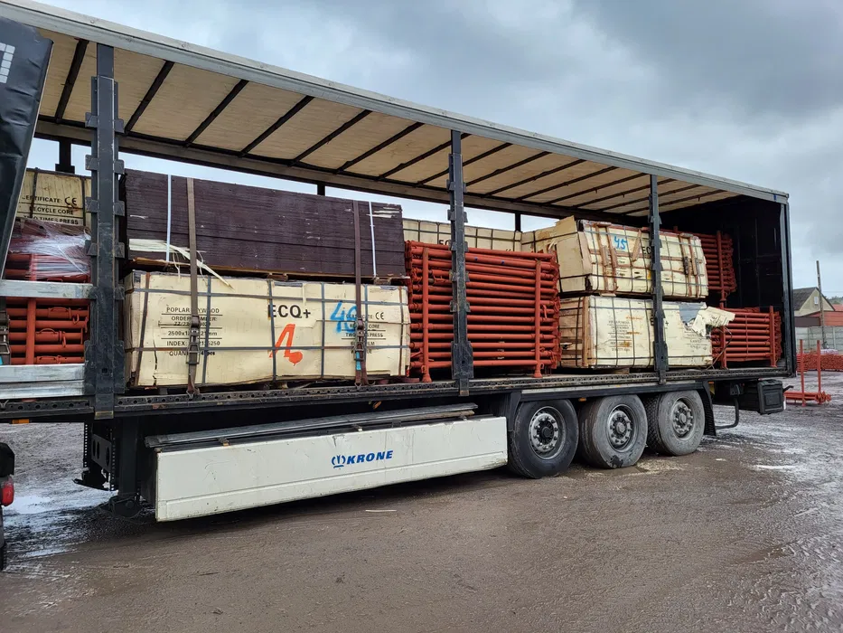 Dzierżawa szalunków stropowych wynajem wypożyczalnia Stemple budowlane