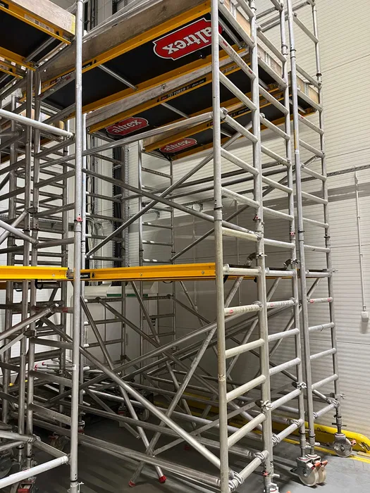 Rusztowanie Aluminiowe WYNAJEM-SPRZEDAŻ Faraone Altrex PLS5 Elewacje.