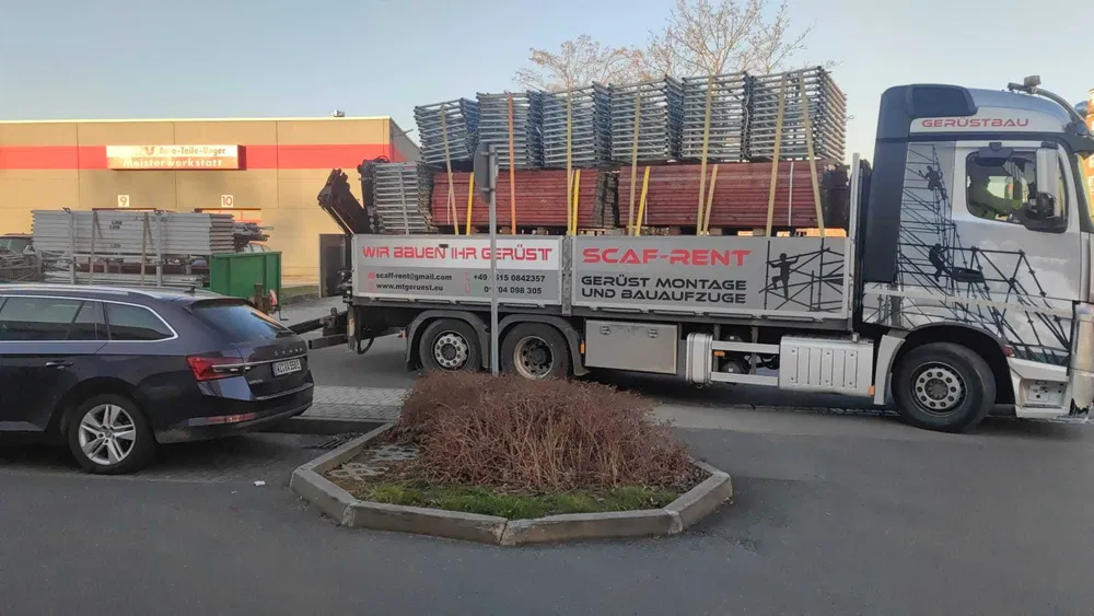 Wynajem rusztowania Windy towarowe 0,18 za dobe