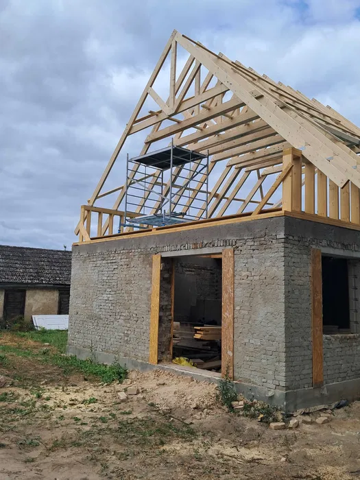 Rusztowanie przejezdne ( mobilne). Wieża aluminiowa. Wynajem i montaż.