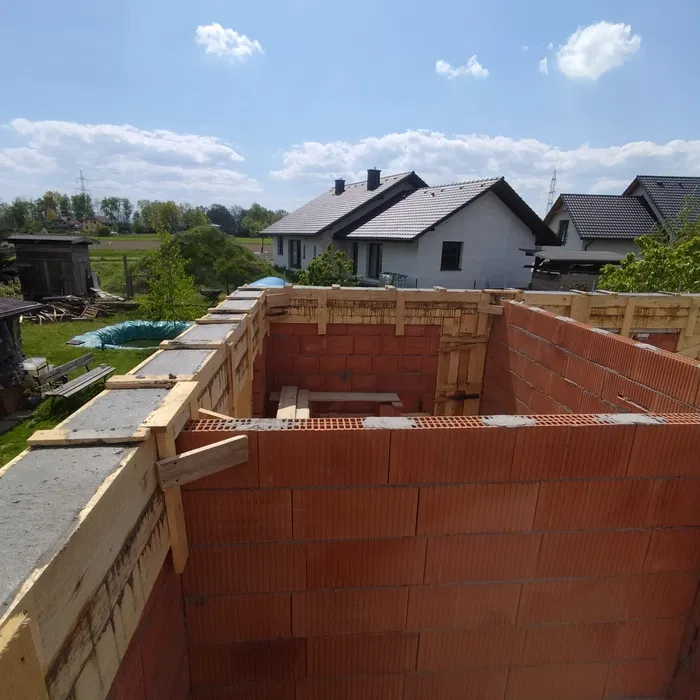 Budowa domów fundamentów płyty