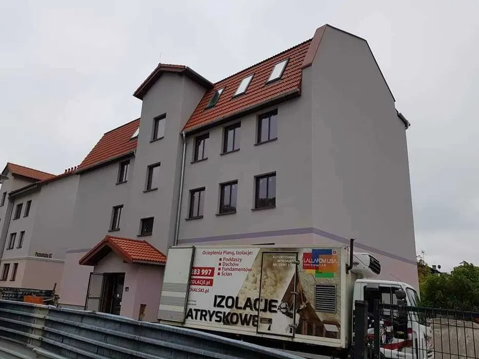 Ocieplanie Ocieplenie Izolacja dachu poddasza ścian pianka piana PUR