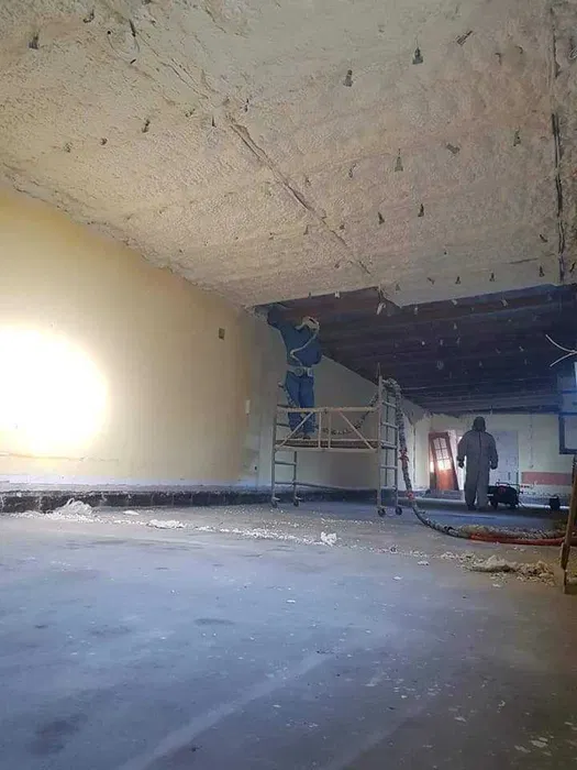 Ocieplanie Ocieplenie Izolacja dachu poddasza ścian pianka piana PUR