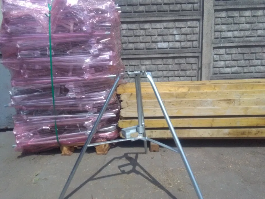 Stemple Budowlane Dźwigar Szalunek Stropowy Wynajem Wypożyczanie