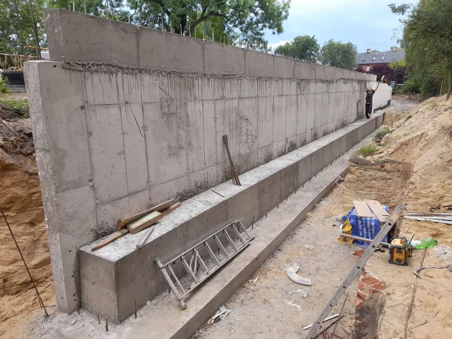 Wynajem szalunki ścienne fundamenty stopy mur oporowy płyty tekko pcv