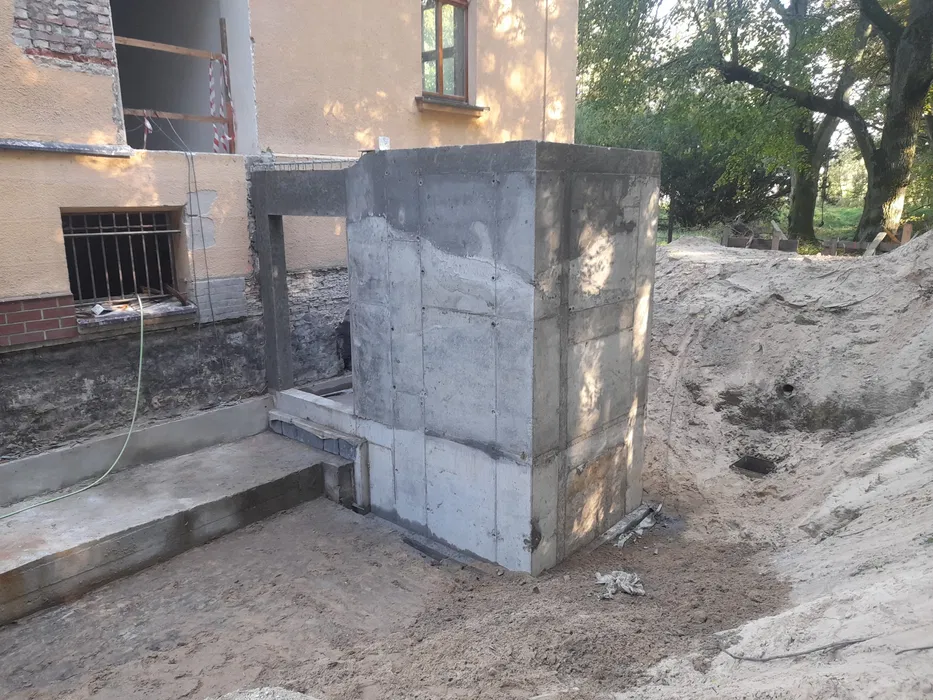 Wynajem szalunki ścienne fundamenty stopy mur oporowy płyty tekko pcv