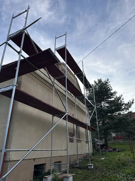 Wynajem rusztowanie elewacyjne Plettac P70 +50 ramek warszawki