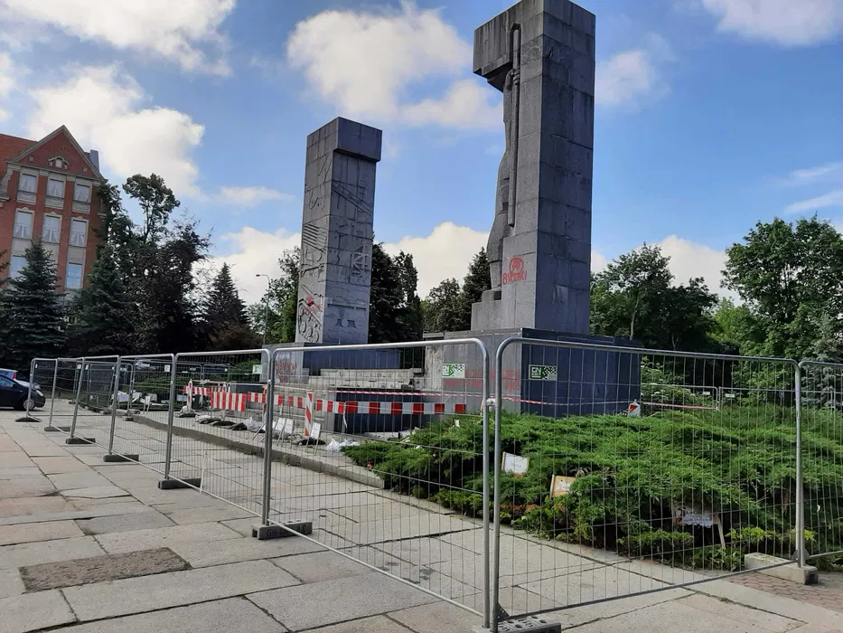 Wynajem Rusztowań, Ogrodzeń, Kontenerów Oraz Sprzętu budowlanego