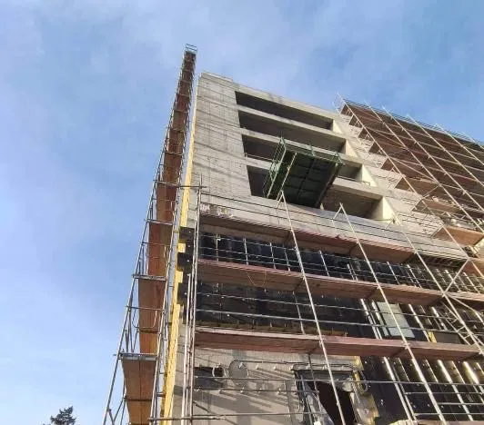 Wynajem rusztowanie elewacyjne