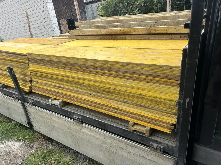 Sprzedaż wynajem szalunków strop stemple płyta trójwarstwowa DOKA peri