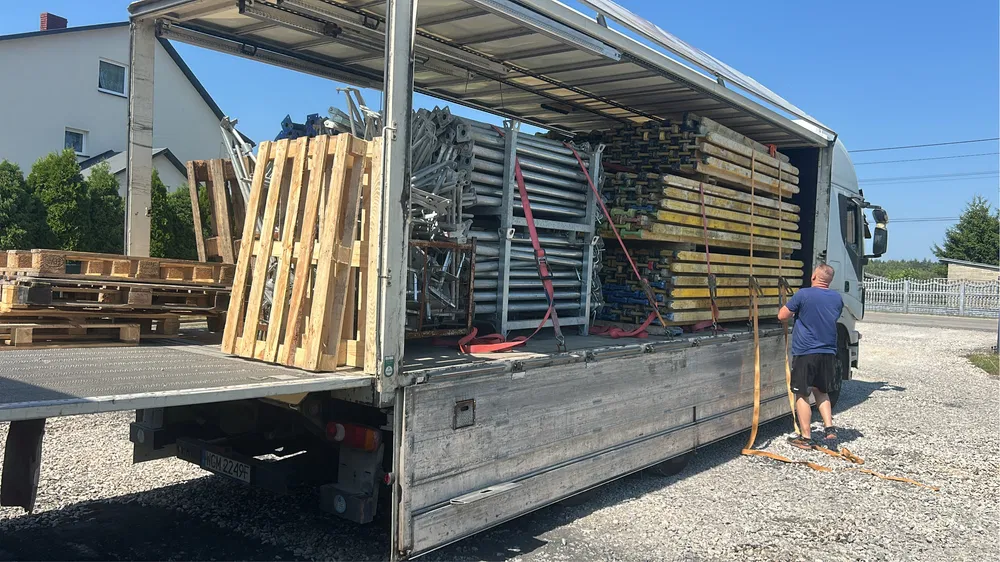 Sprzedaż wynajem szalunków strop stemple płyta trójwarstwowa DOKA peri